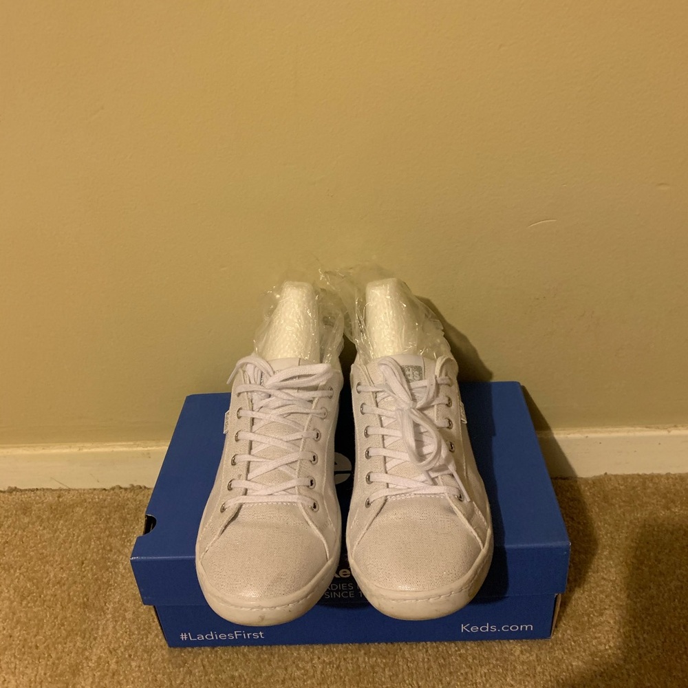 Shoe
